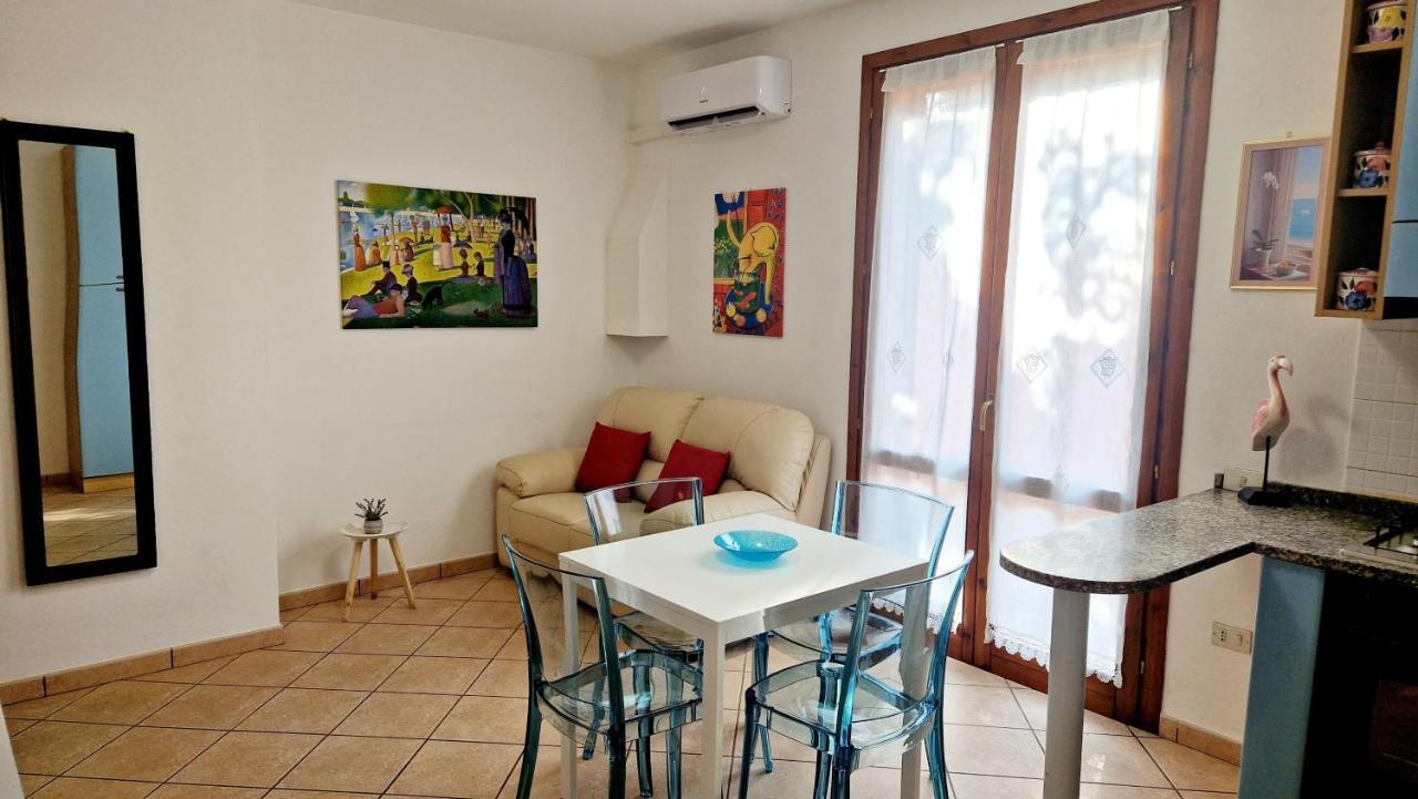 Dimora Rena Dorada - Apartment In Pula, Sardinia, Italy Экстерьер фото